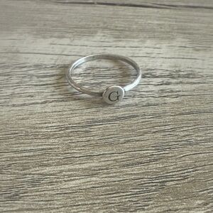 Silver Initial 'G' Ring